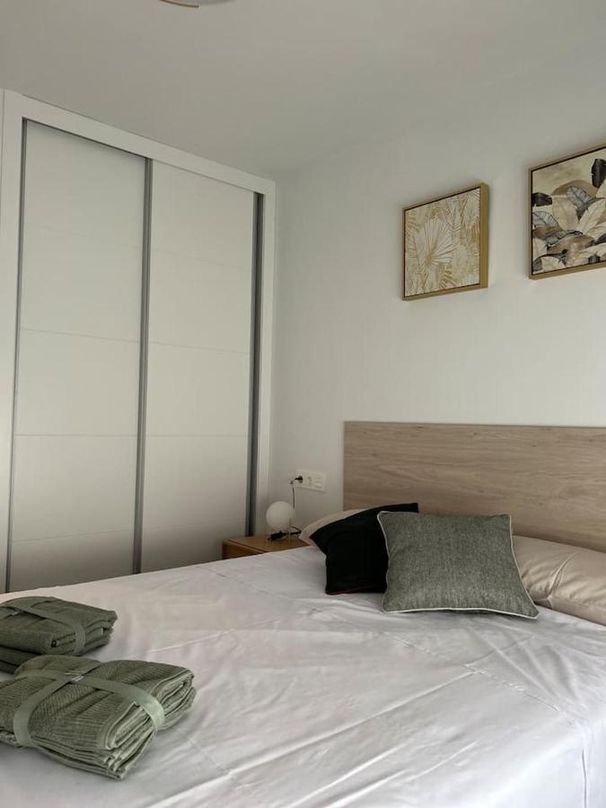 Apartamentos Breton 17 Suite Familiar Alicante Exteriör bild