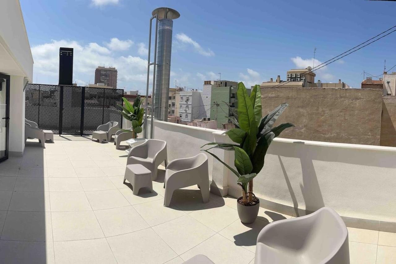 Apartamentos Breton 17 Suite Familiar Alicante Exteriör bild
